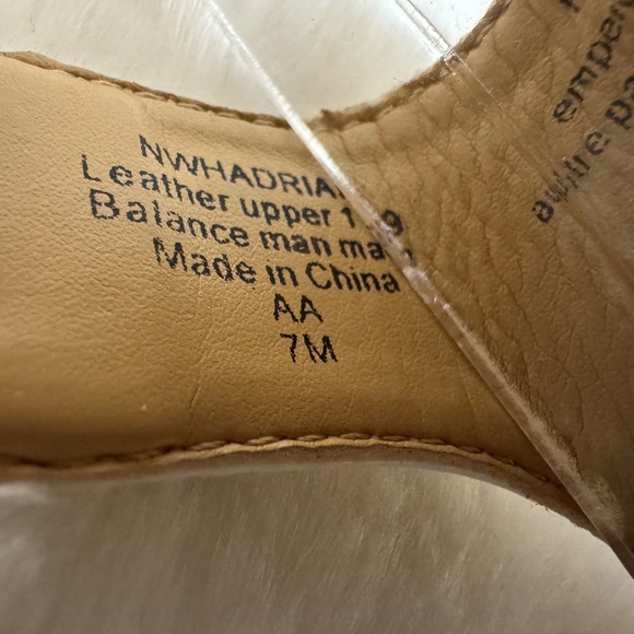 Nine West Sandal Kitten Heels - Picture 7 of 7